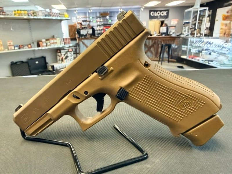 Glock G19X 9mm Compact Slide Full-Size Frame Coyote Tan