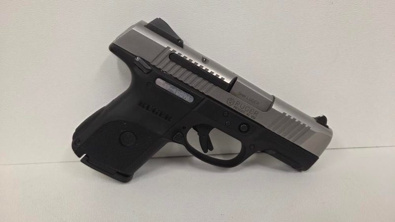 Ruger SR9C 9mm Semi-Automatic Pistol 3.5 Inch Barrel