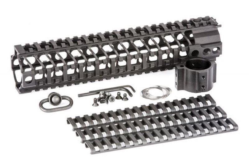 Spikes Tactical AR-15 SAR3 Quad Rails