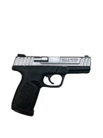Smith & Wesson SD40 VE Semi-Automatic Handgun .40 S&W 4" Barrel Black & Stainless