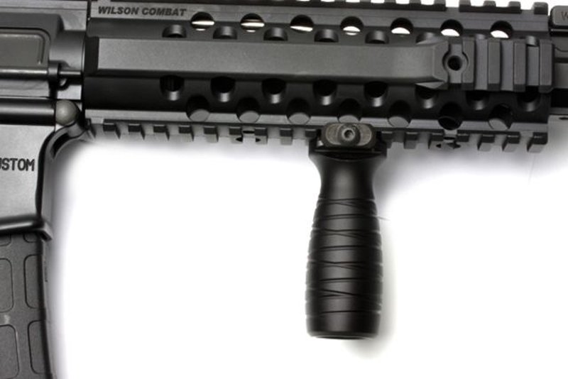 Wilson Combat Vertical Grip, Picatinny Mount TR-VG