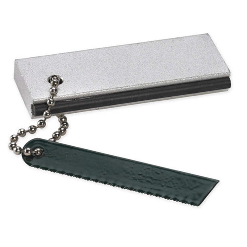 NDuR Magnesium Fire Starter NDR22020 with Flint Strip and Serrated Striker