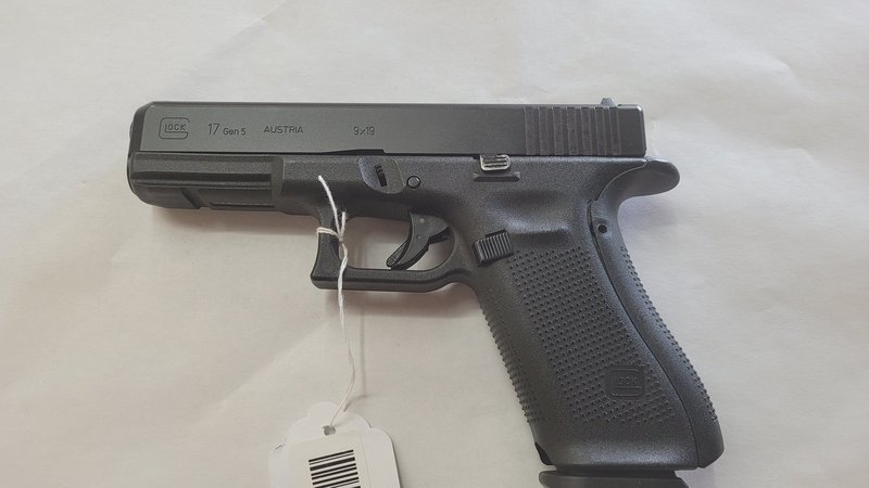 Glock 17 Gen 5 9mm Luger 4.49 in nDLC Finish